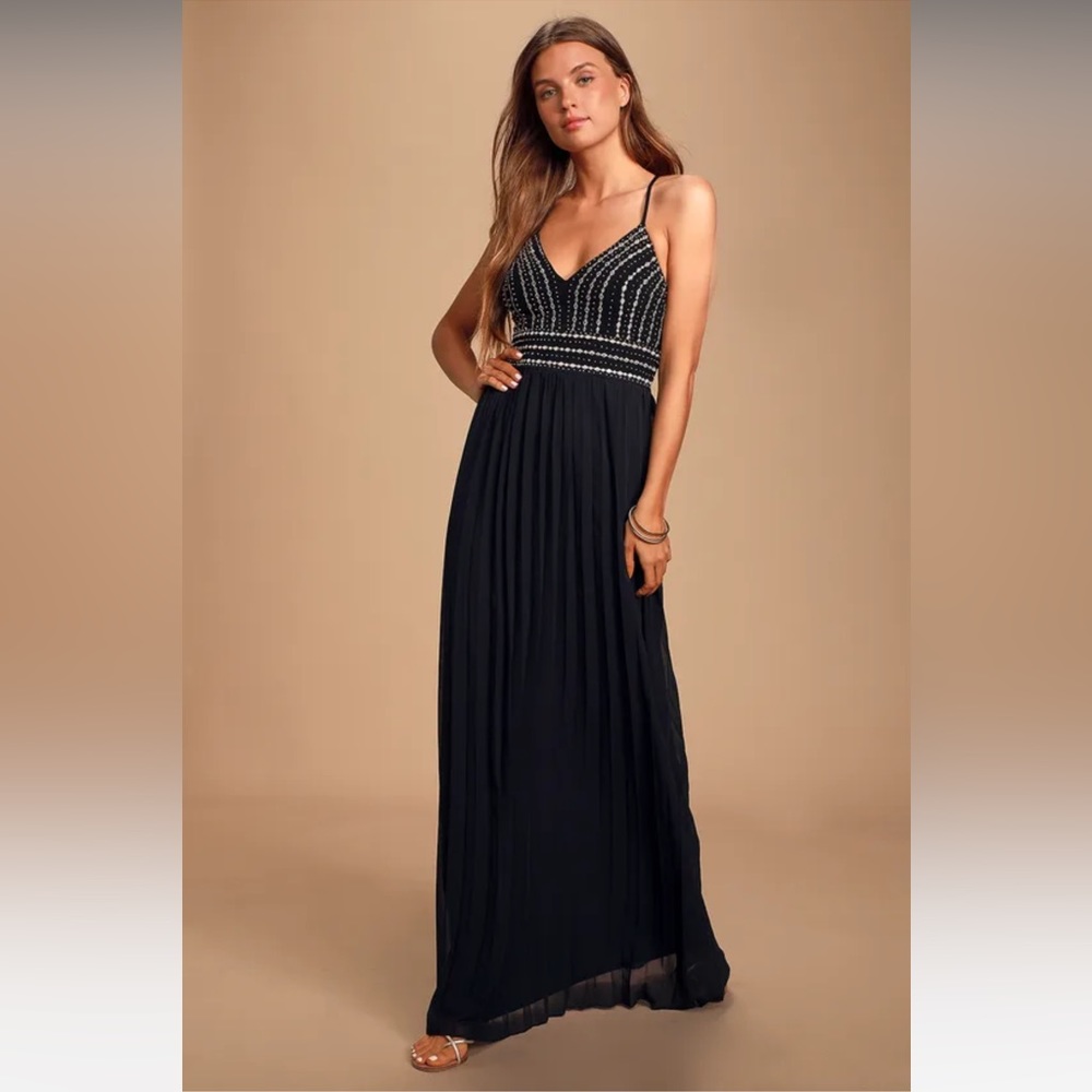 NWT Lulus black gala embroidered maxi dress